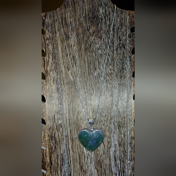 Heart-Shaped Moss Agate Pendant Necklace - Picture 2 of 9